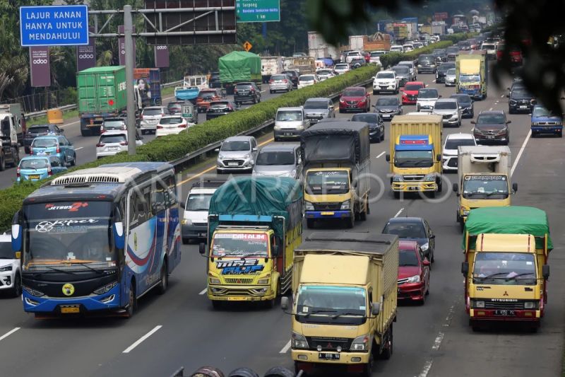 Kemenhub-Korlantas-Kemen PU atur angkutan barang saat Isra Miraj-Imlek 