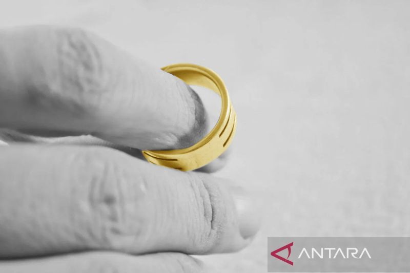 jangan-sampai-tertukar-ini-perbedaan-cincin-tunangan-dan-cincin-nikah