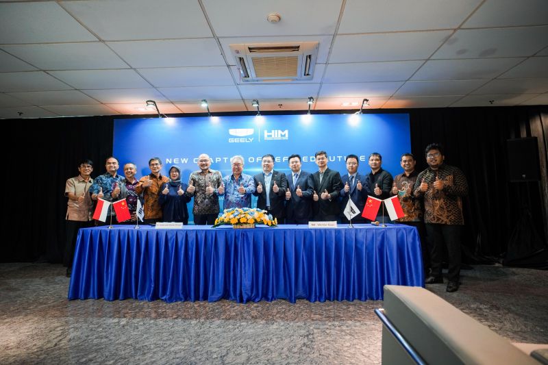 Geely Indonesia dan PT Handal Indonesia Motor resmi jalin kerja sama 