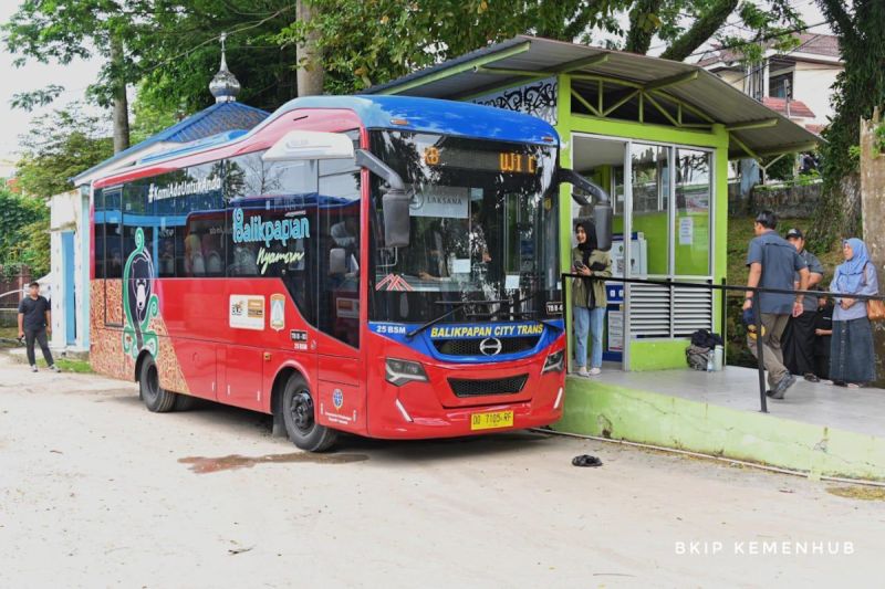 Menhub apresiasi pemda ambil alih pengelolaan Teman Bus 