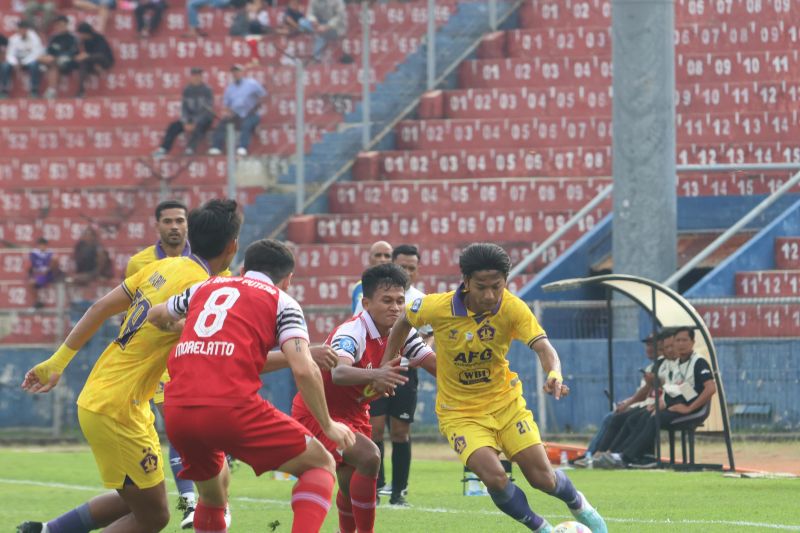 PERSIK KEDIRI DITAHAN IMBANG BARITO PUTERA 1-1 1000043449