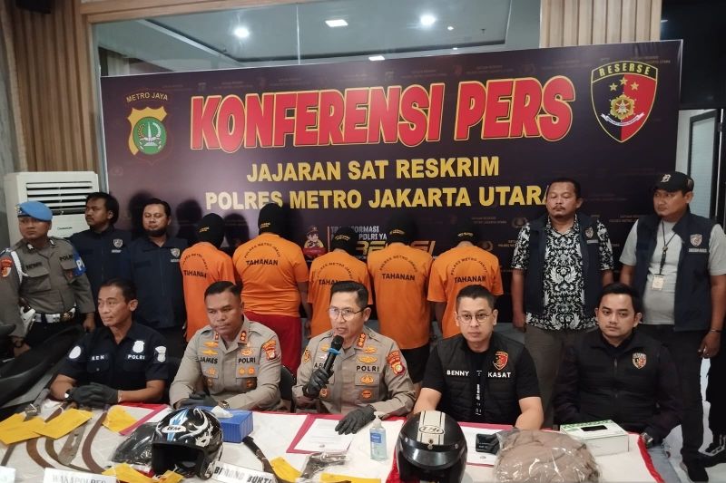 polisi-tangkap-lima-pelaku-begal-yang-lukai-korbannya-di-jakarta-utara