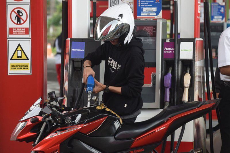 harga-bbm-pertamina-1-februari-2025-pertamax-naik-rp12900-per-liter