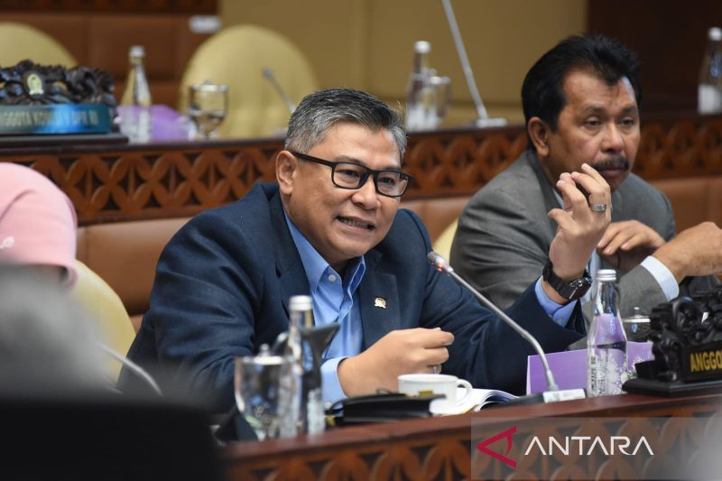 anggota-komisi-v-dpr-ri-minta-kemenhub-maksimalkan-pnbp-pelabuhan