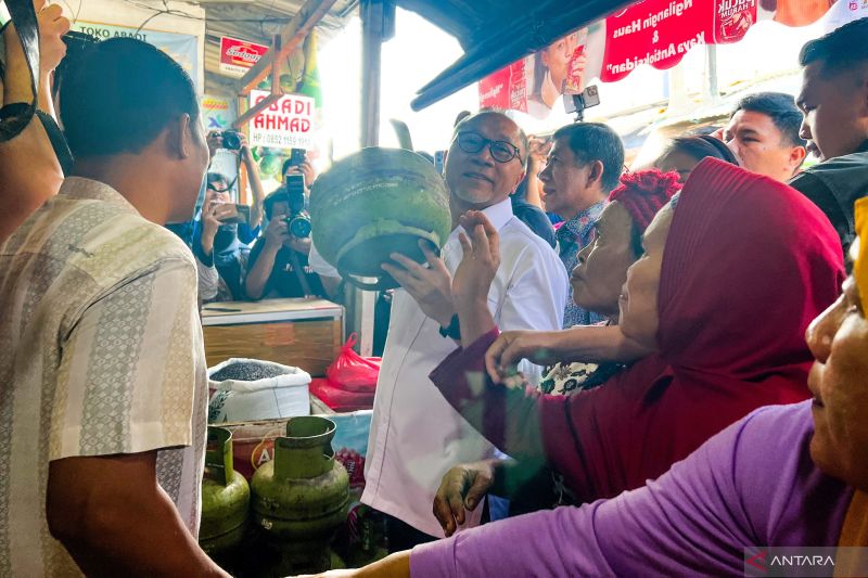 Zulhas: Ibu-ibu terimakasih ke Presiden usai LPG 3 kg mudah didapatkan 