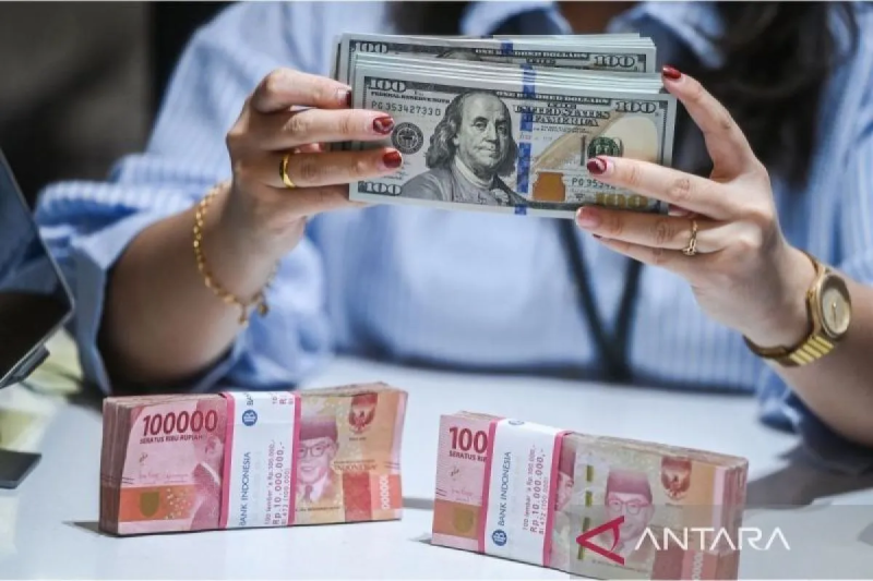 Rupiah melemah seiring peningkatan ketegangan perdagangan global 