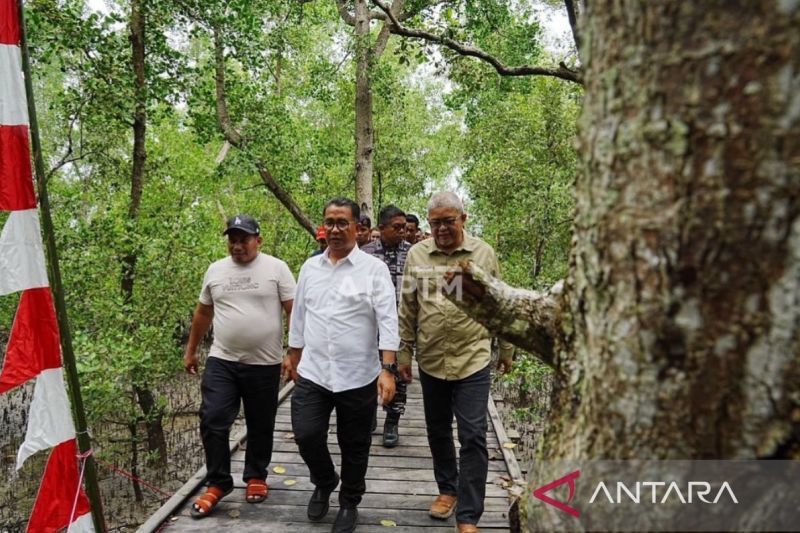 Pj Gubernur apresiasi siswa kelola lahan tambang jadi lahan pertanian