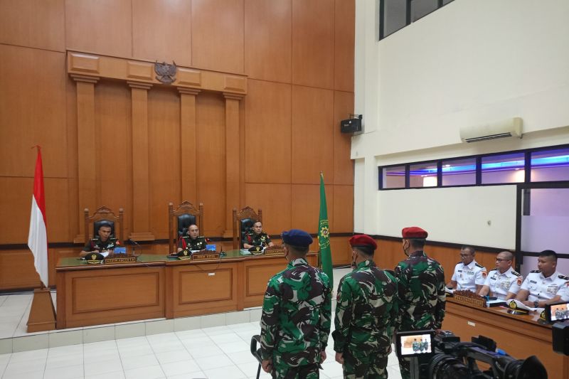 Tiga personel TNI AL didakwa menadah pada kasus penembakan bos rental