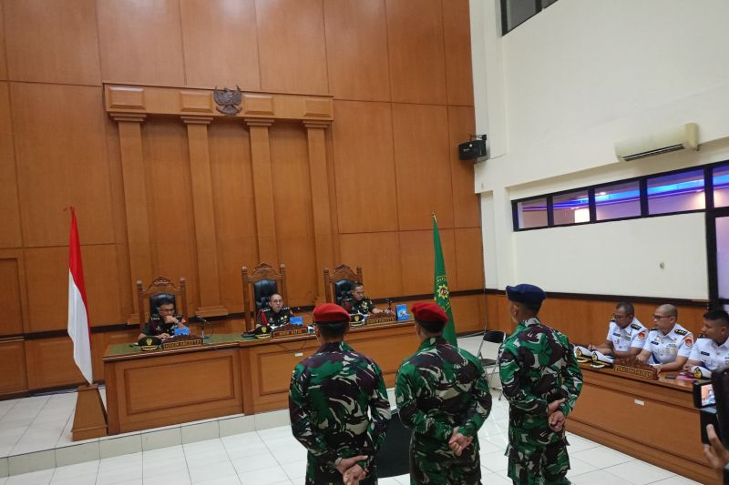 Dua terdakwa oknum TNI AL tembak bos rental punya hubungan keluarga