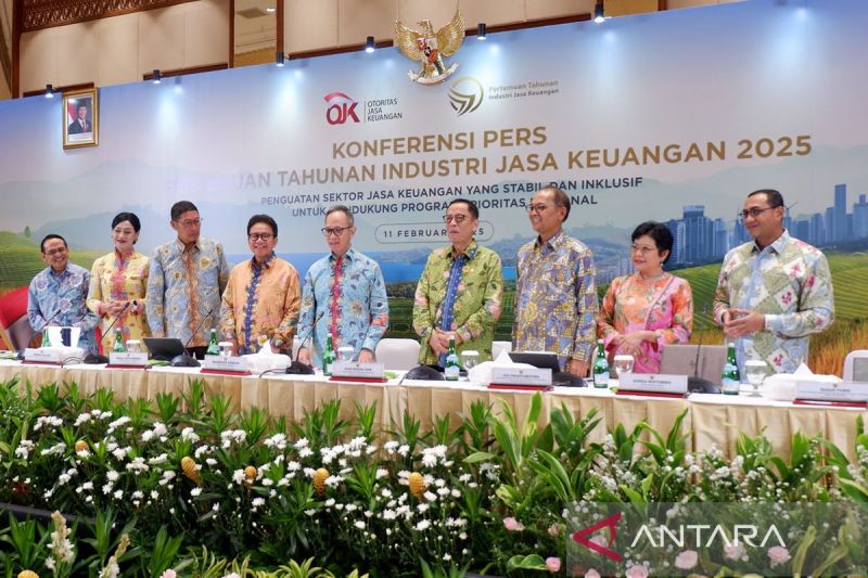 OJK sebut ada rencana bentuk "dewan emas" untuk majukan usaha bulion