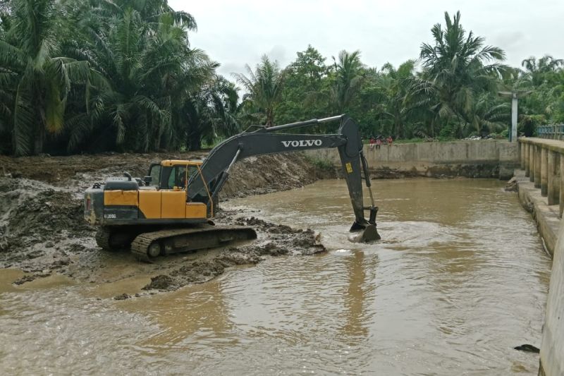 Sumut normalisasi sungai untuk kebutuhan 230 hektare sawah