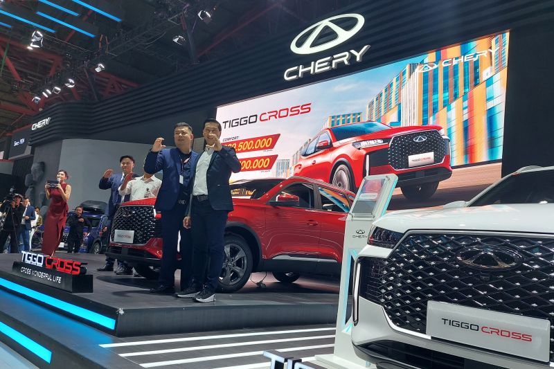 chery-tiggo-cross-dibanderol-mulai-rp2395-juta-di-iims-2025