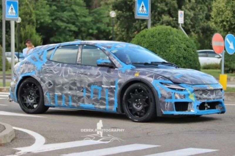 ferrari-umumkan-detail-pertama-mobil-listrik-perdananya