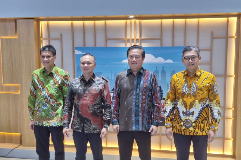 Adira Finance paparkan strategi 2025 di tengah industri otomotif lesu 