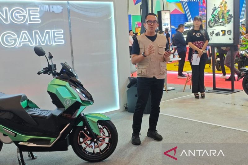 alva-kenalkan-teknologi-pengisian-cepat-accel-charge-di-iims-2025