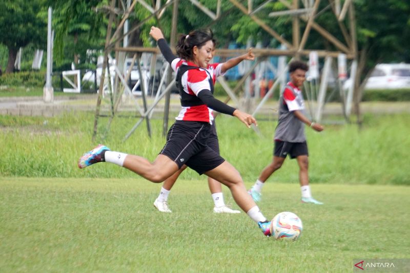 TIMNAS PUTRI AMANKAN KEMENANGAN TIPIS 1-0 ATAS ARAB SAUDI 1001791799