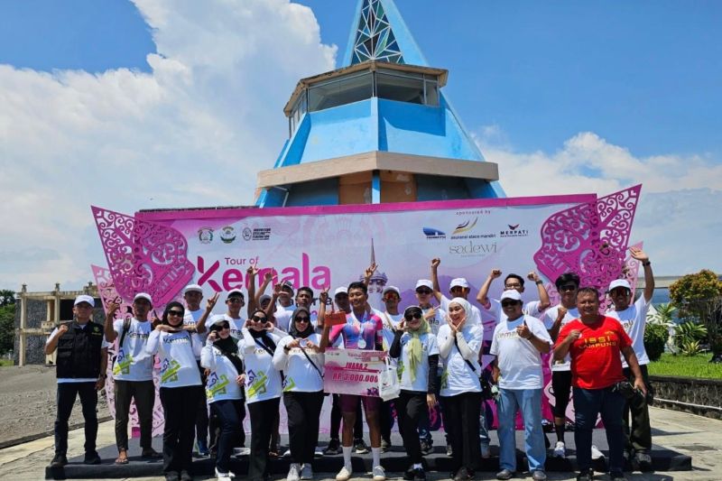 Pembalap sepeda Polda Lampung finis kedua di ajang Tour of Kemala 2025