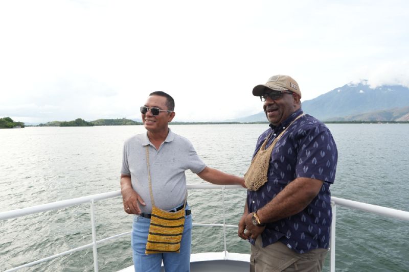 Gubernur sebut Danau Sentani potensi wisata unggulan di Papua