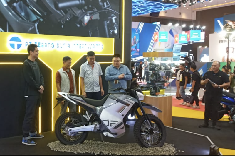 United E-Motor kenalkan motor listrik off-road RX6000 di IIMS 2025