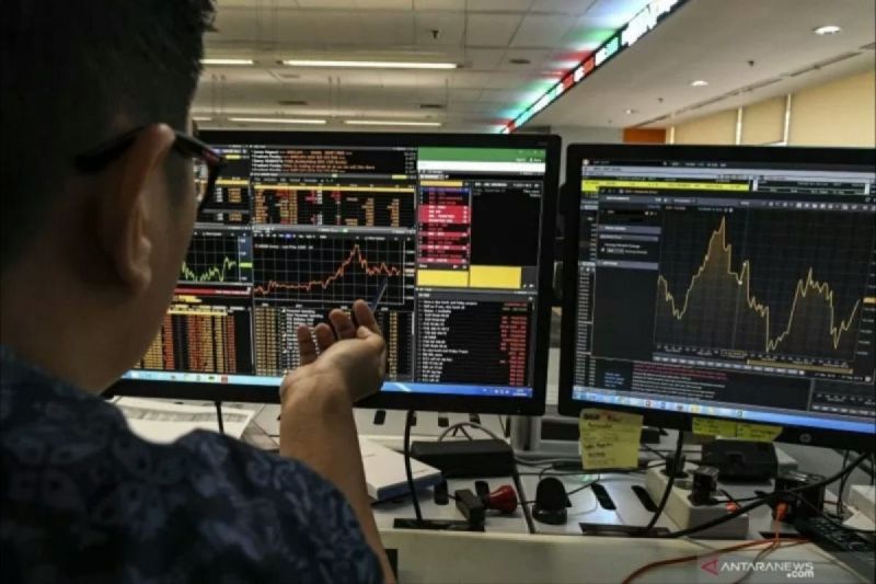 IHSG jelang akhir pekan melemah ikuti bursa global