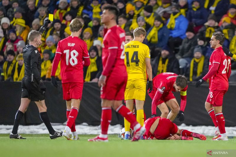 Mees Hilgers cetak gol bunuh diri ketika Twente dikalahkan Bodo/Glimt