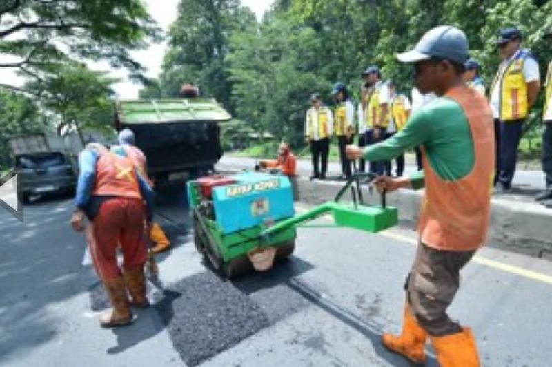 menteri-pu-jamin-preservasi-jalan-nasional-tetap-berlanjut