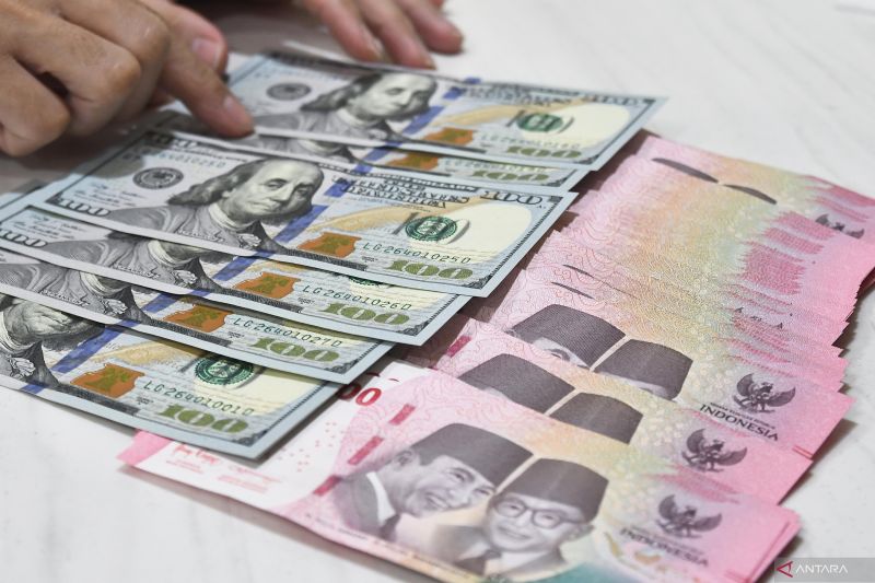 rupiah-pada-kamis-pagi-melemah-jadi-rp16393-per-dolar-as