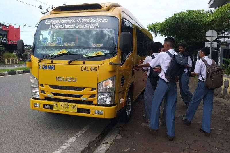 Berperan Aktif di 3TP, DAMRI Layani Angkutan Gratis di Mimika Sepanjang Tahun 2025