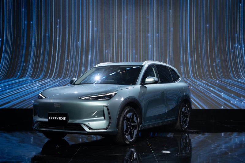 geely-ex5-dapat-sambutan-positif-di-iims-2025