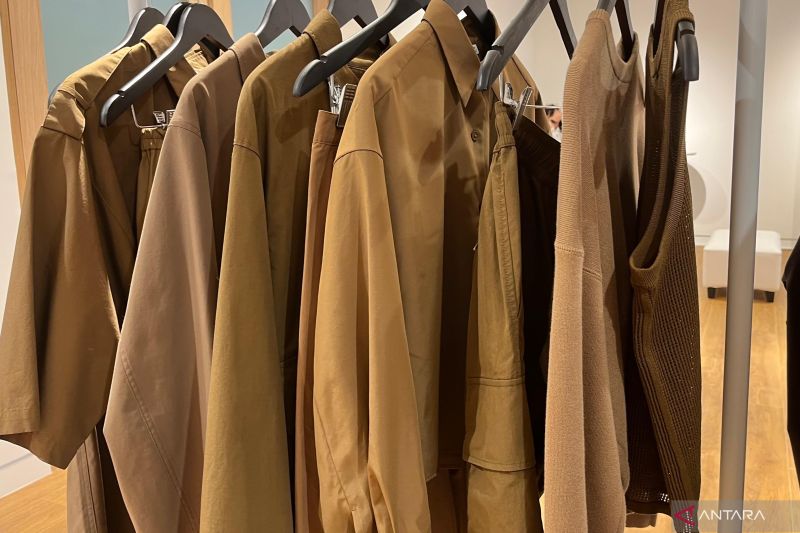 Tips memilih warna baju agar kulit terlihat cerah