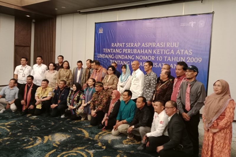 Komisi VII DPR libatkan pelaku wisata NTB bahas RUU Kepariwisataan