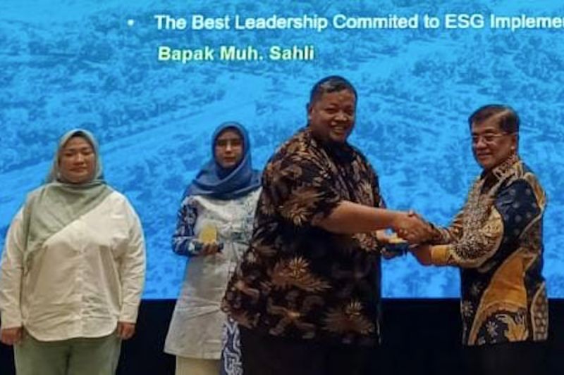 KAI raih penghargaan bergengsi ajang "Indonesia Sustainability Award"