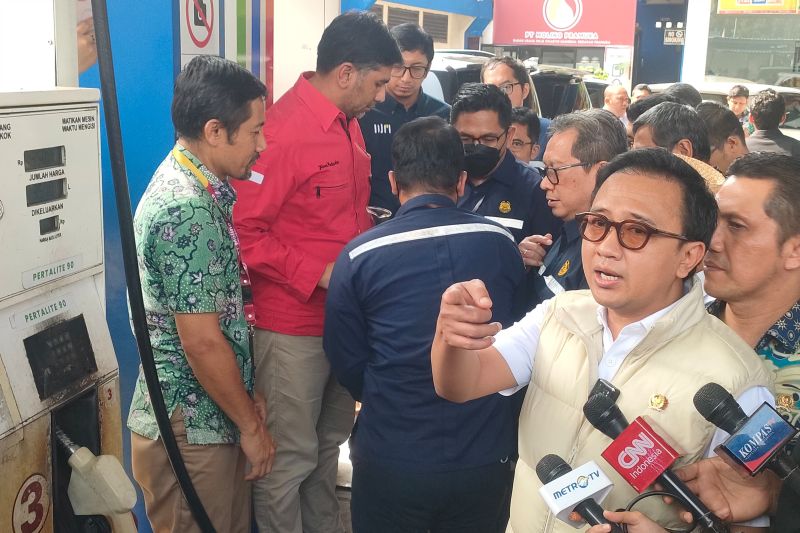 wakil-ketua-komisi-xii-dpr-tidak-ada-skema-oplosan-di-bbm-pertamina