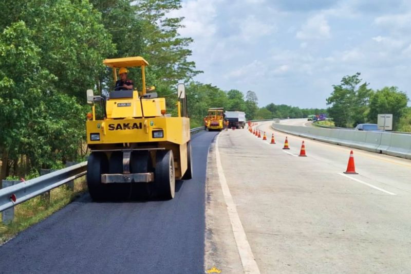 Pengelola Tol Bakter benahi sejumlah titik jalan jelang arus mudik