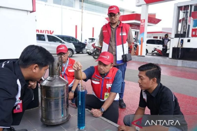 Pengamat sarankan pemerintah memperkuat peran BPH Migas