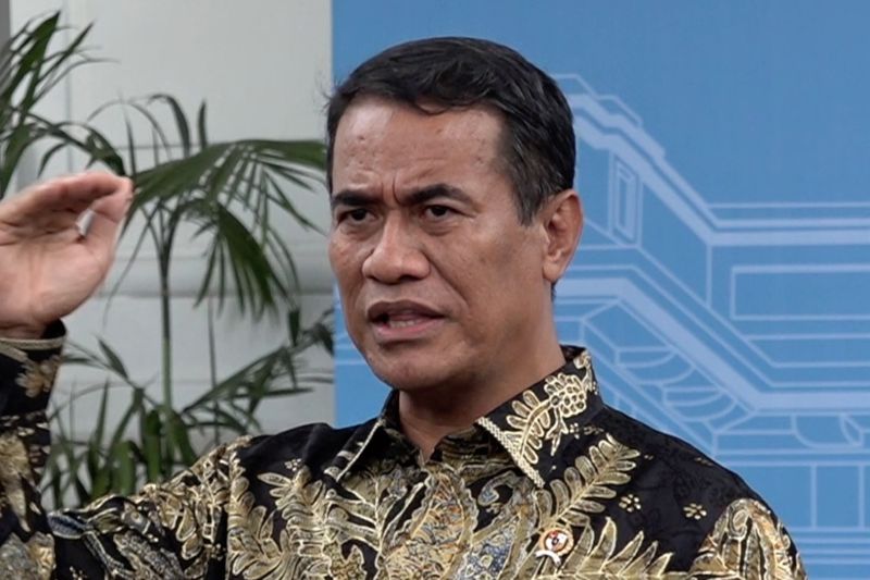 mentan-penggilingan-harus-beli-gabah-sama-dengan-hpp