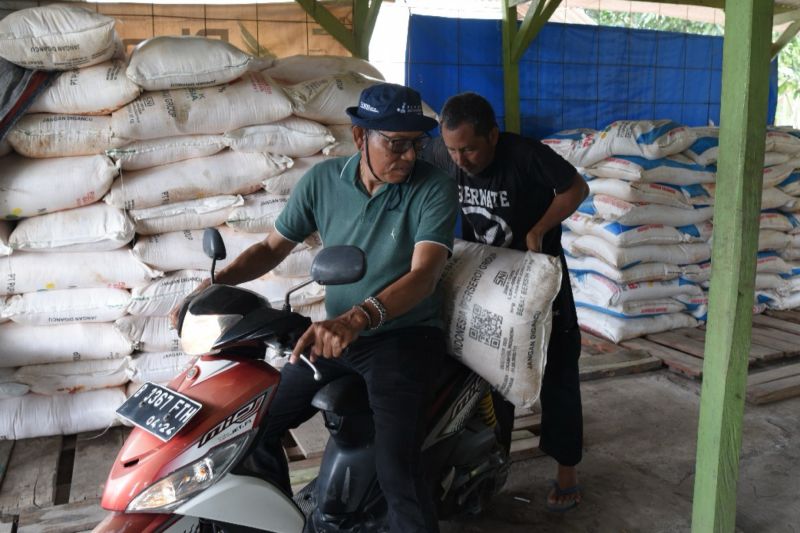 pupuk-indonesia-akses-tebus-pupuk-bersubsidi-kini-lebih-mudah