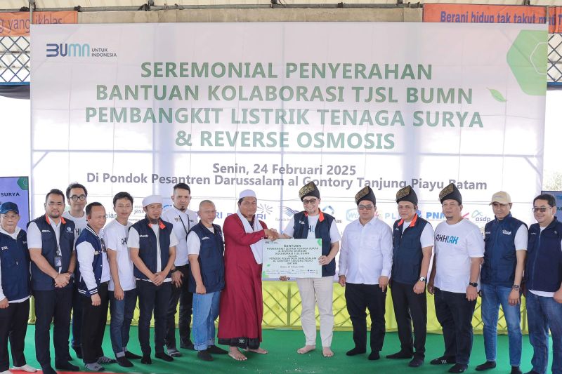 Pegadaian Wujudkan Keberlanjutan Energi dan Air Bersih di Batam