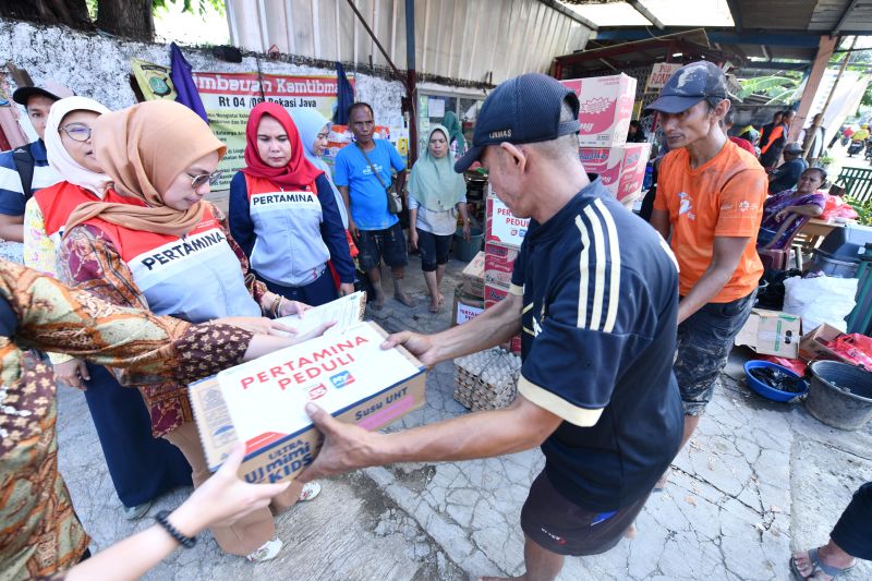 Pertamina galang bantuan dan tim medis untuk korban banjir Bekasi