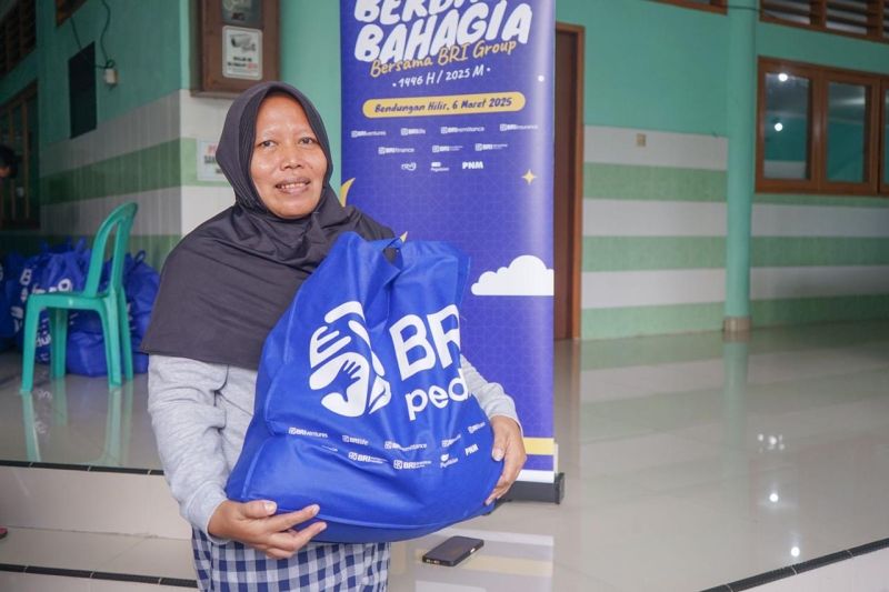 BRI Group bagikan 100.000 paket sembako untuk Ramadhan 