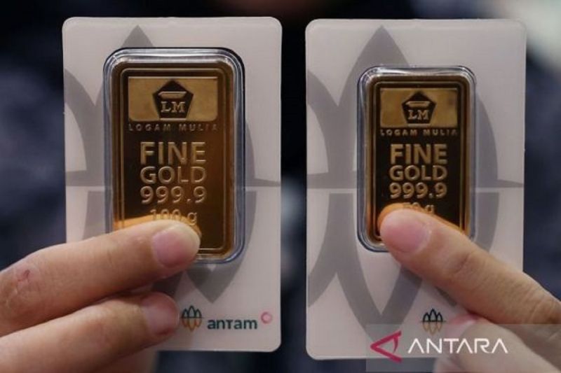 Harga emas Antam Sabtu turun Rp15.000 ke Rp1,764 juta per gram