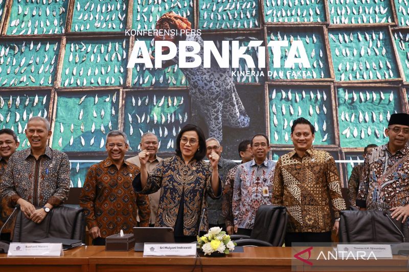 Pluang News