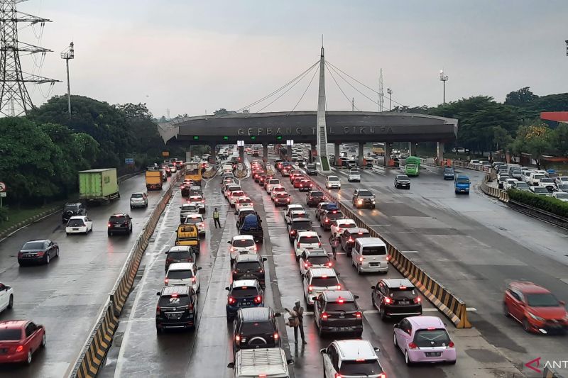 Sebanyak 3,4 juta kendaraan bakal melintasi Tol Tamer menuju Sumatera 