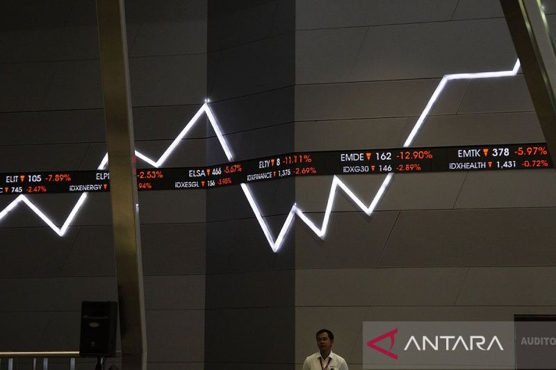 ihsg-menguat-seiring-pasar-respon-positif-sentimen-domestik