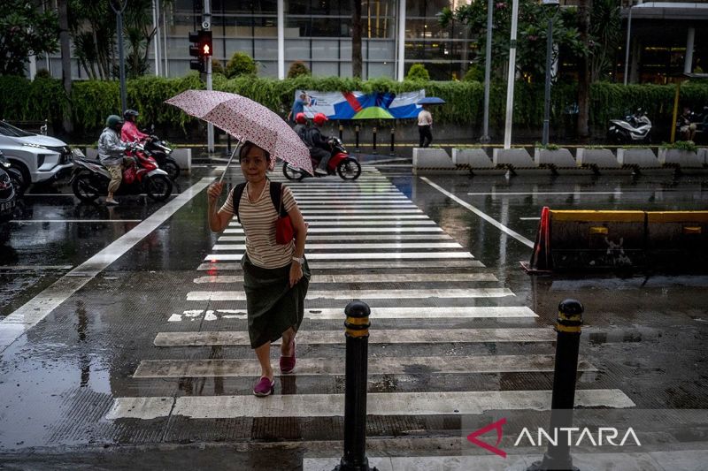 Hujan akan turun di sebagian wilayah Jakarta pada Minggu sore
