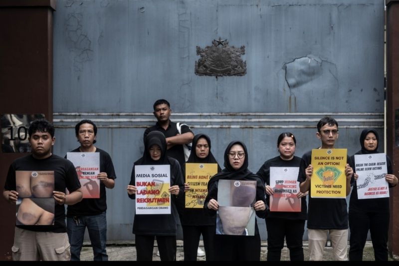 ekonom-imbau-waspadai-kontak-tidak-dikenal-di-tengah-maraknya-scam