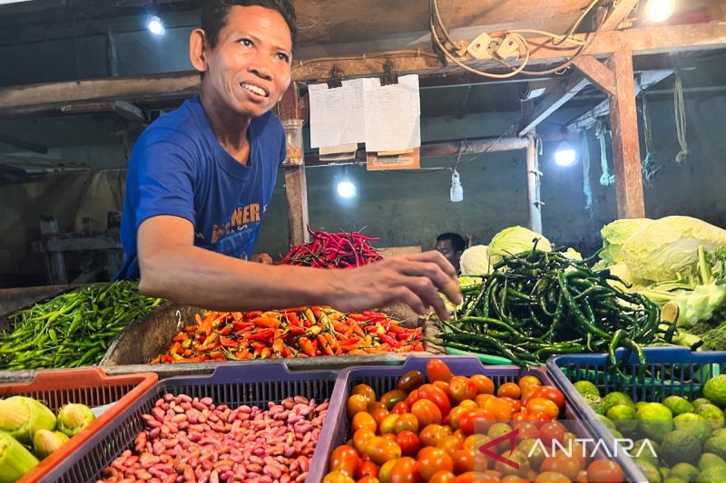 PIHPS: Harga bawang merah Rp45.600/kg, cabai rawit Rp85.400/kg