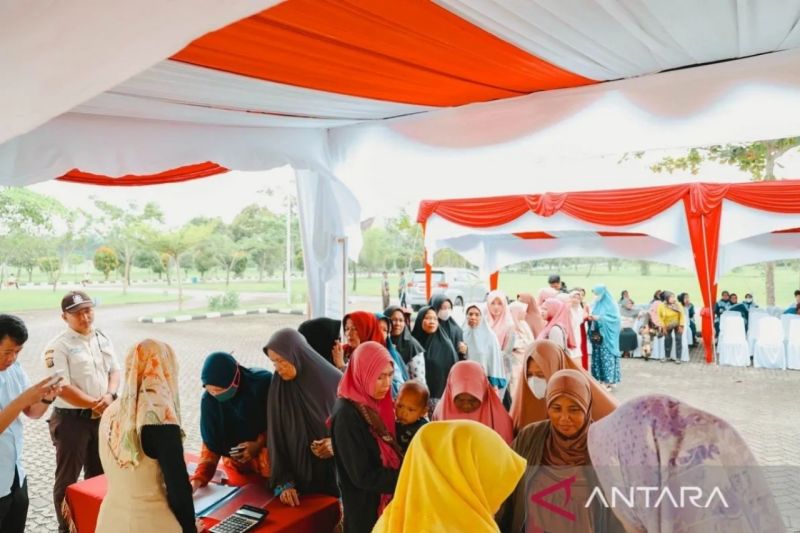 PTPN IV Riau distribusikan 50 ton minyak goreng dan gula murah