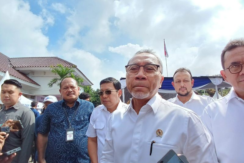 Menko Pangan ingatkan Bulog penuhi target serapan beras  juta ton