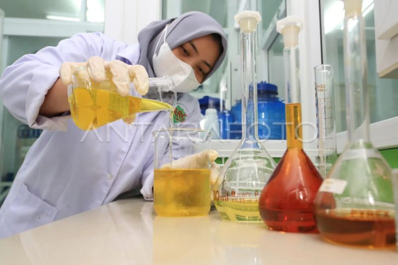 beda-eau-de-parfum-vs-extrait-de-parfum-tips-pilih-parfum-yang-tepat